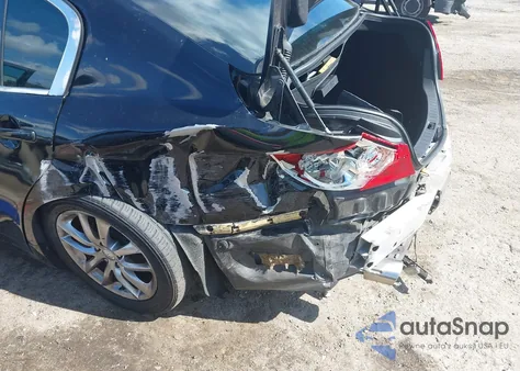 2008 Infiniti G35 Journey z USA, uszkodzony, nr VIN JNKBV61E58M216968